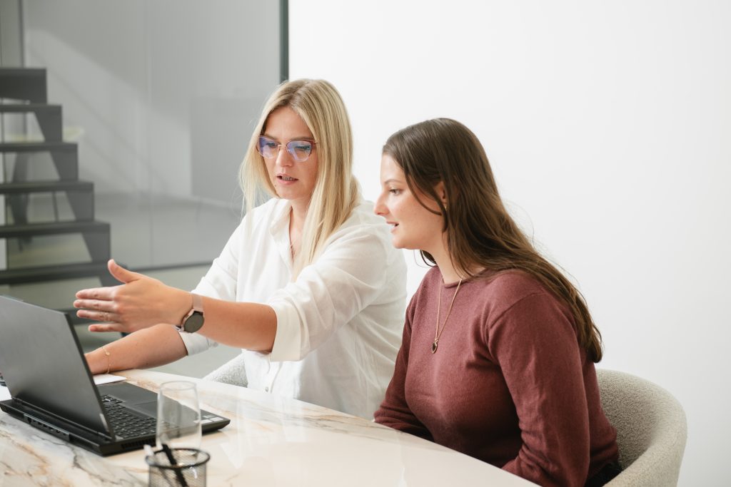 Eline en Iza van Aico